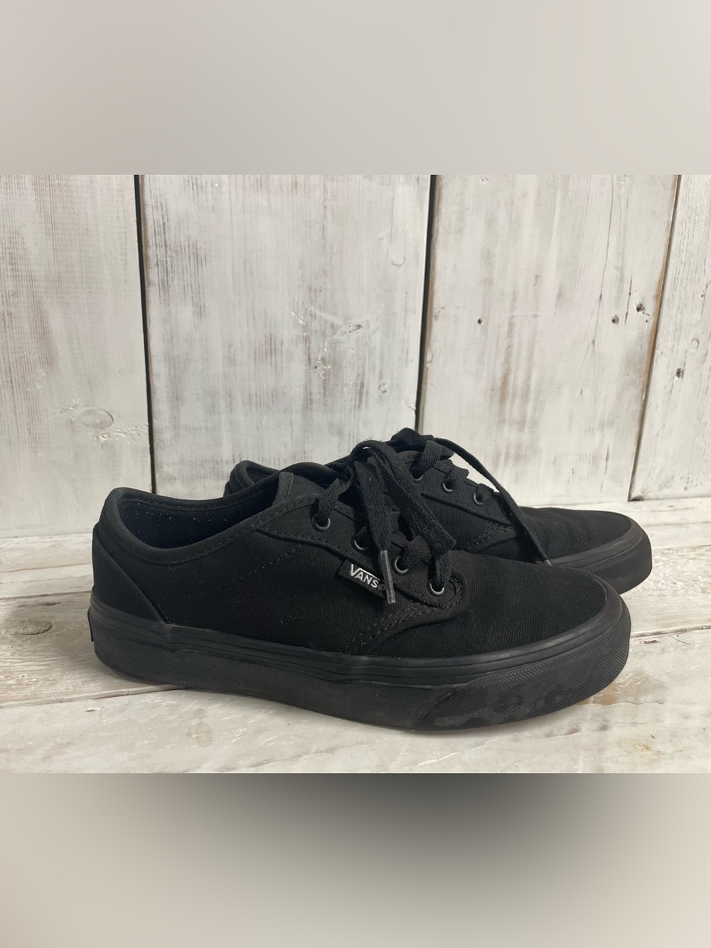 Vans Kids Black Canvas Low Top Sneakers